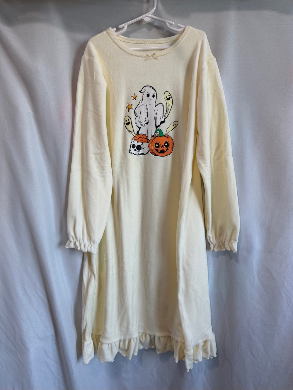 Cream Halloween Ghost Nightgown for Kids - Playful Pumpkin & Skull Print